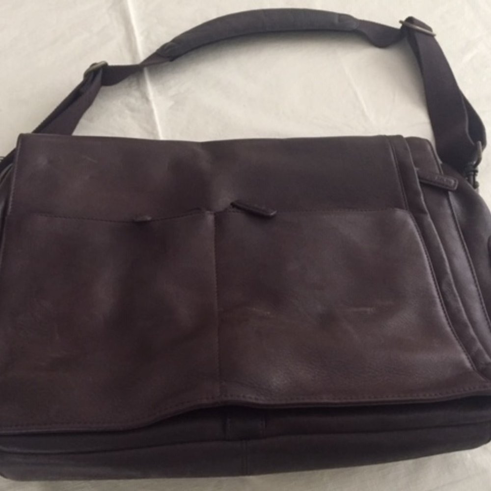 Clarks Brown Genuine Leather Shoulder Laptop Bag